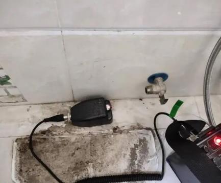 巧家屋顶漏水维修公司分享下卫生间漏水的危害及解决方法
